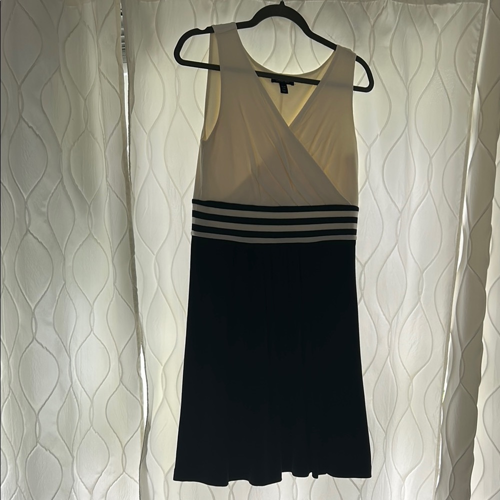 Lands' End Tan and Black Sheath Midi Dress V-Neck Sleeveless
